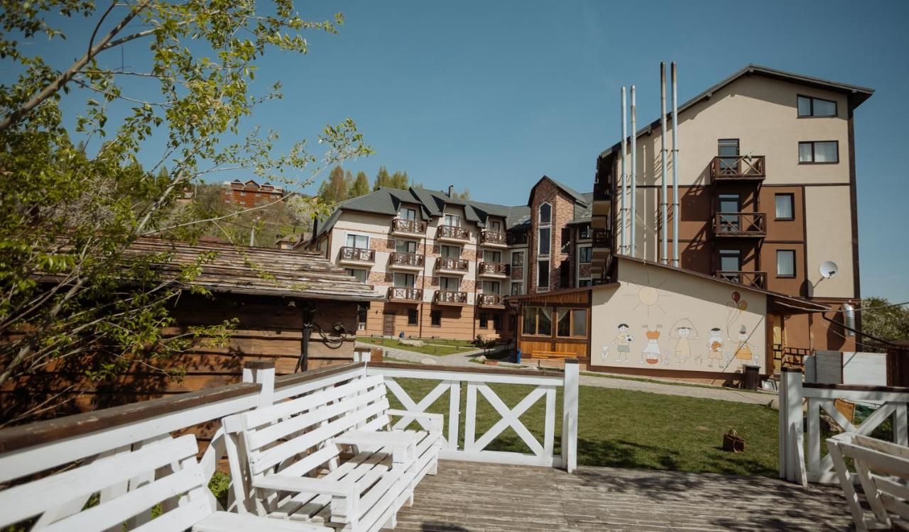 Отель Yaremche Premium Hotel Яремче-14