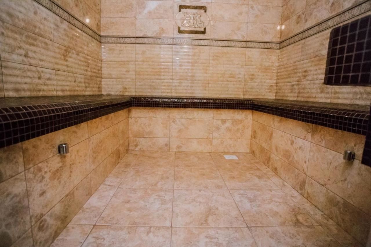 Отель Yaremche Premium Hotel Яремче-23