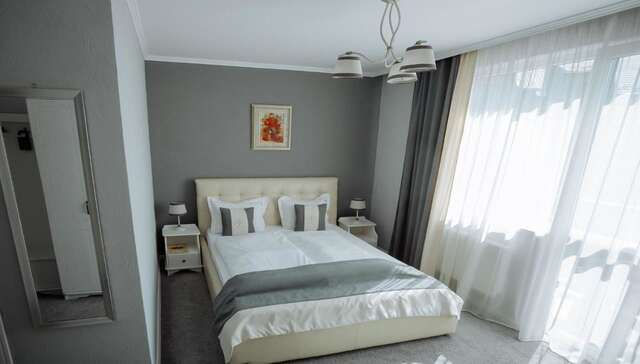 Отель Yaremche Premium Hotel Яремче-44